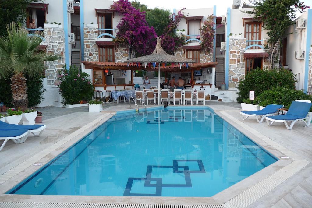 Dasis Hotel Suites Bodrum Esterno foto